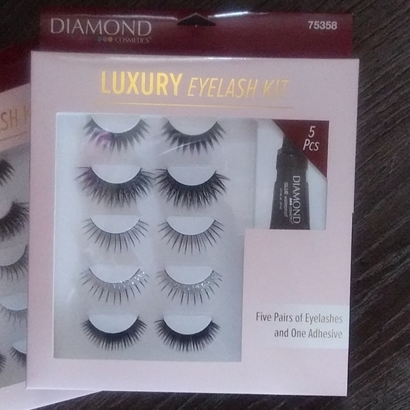 Eyelash bundle of 10 pr - Picture 2 of 2